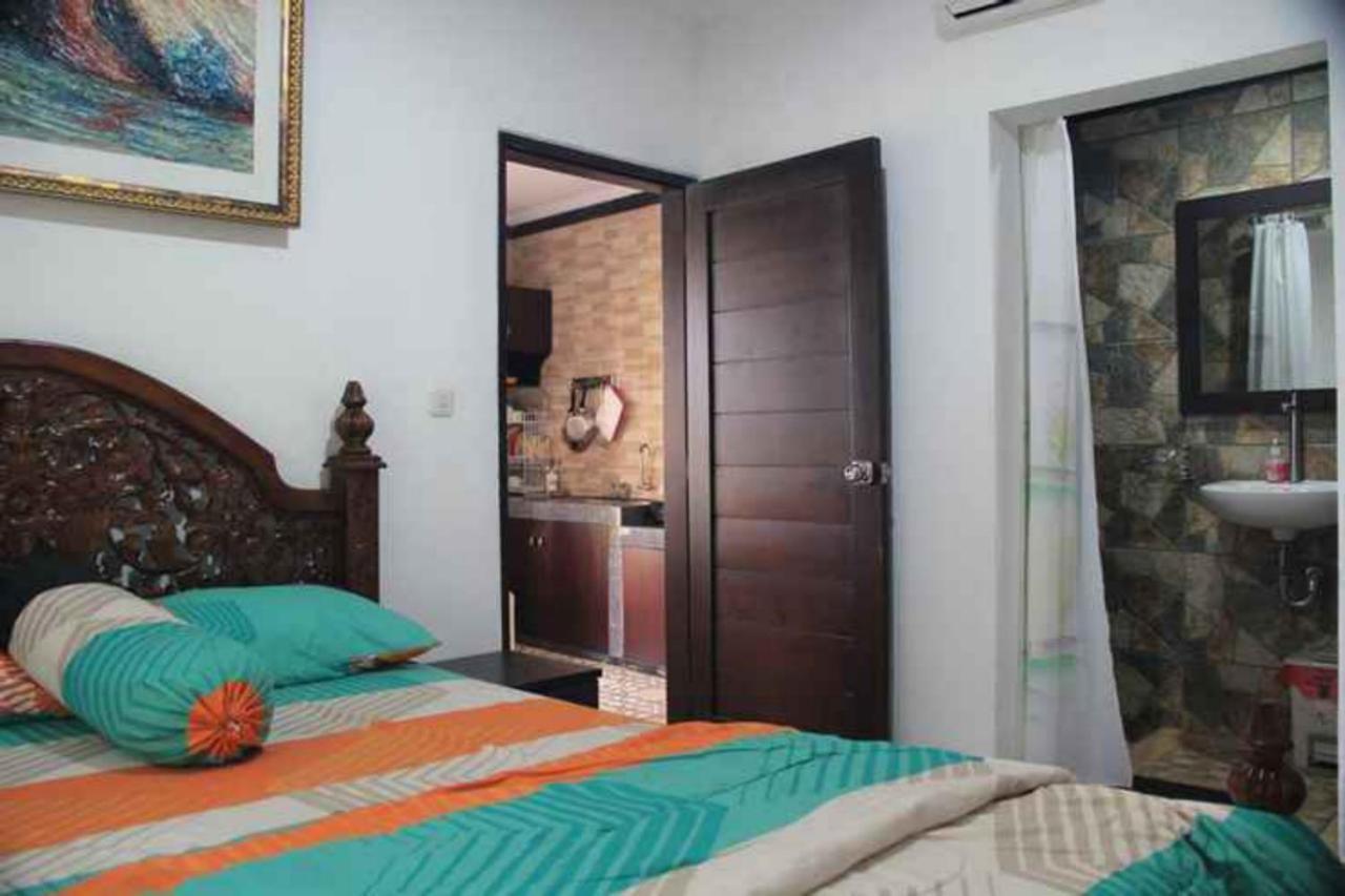 OYO 90274 Odah Guest House Kuta  Bagian luar foto